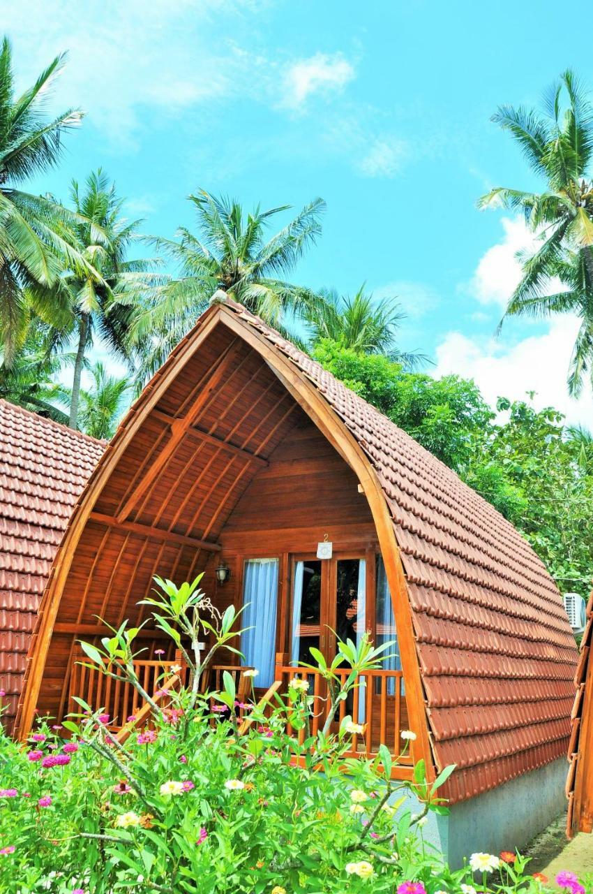 The Peace Arta Bungalow Batununggul Exterior foto