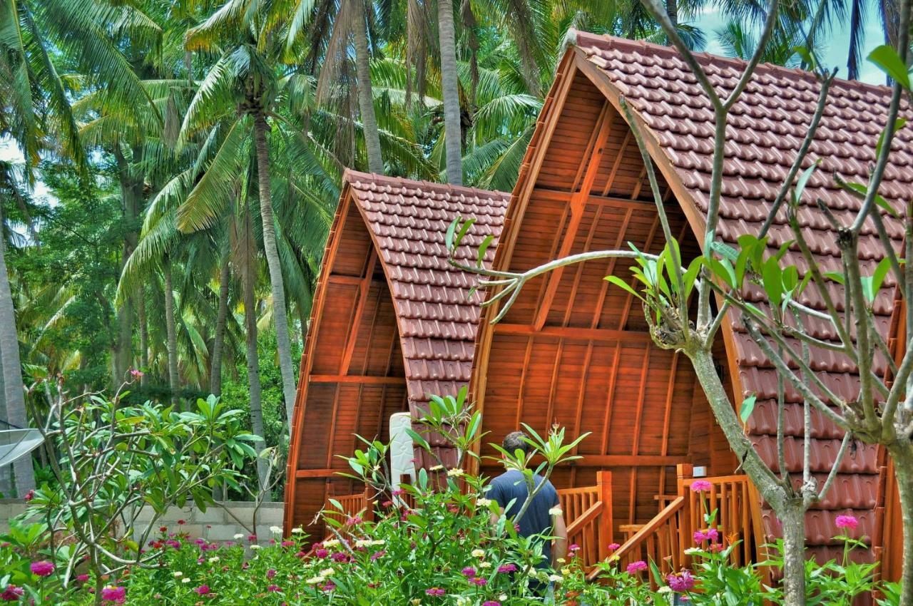 The Peace Arta Bungalow Batununggul Exterior foto